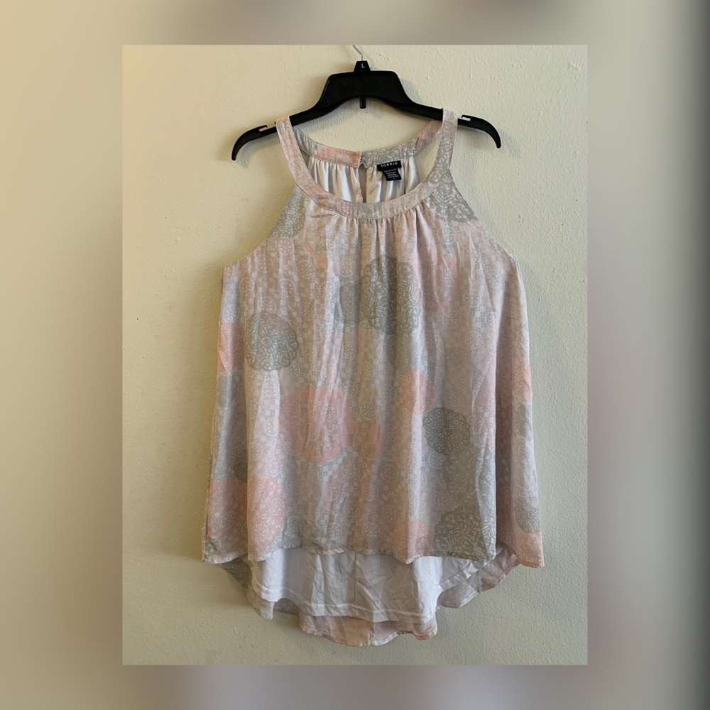 Cream/pink/grey flowy torrid blouse size 1